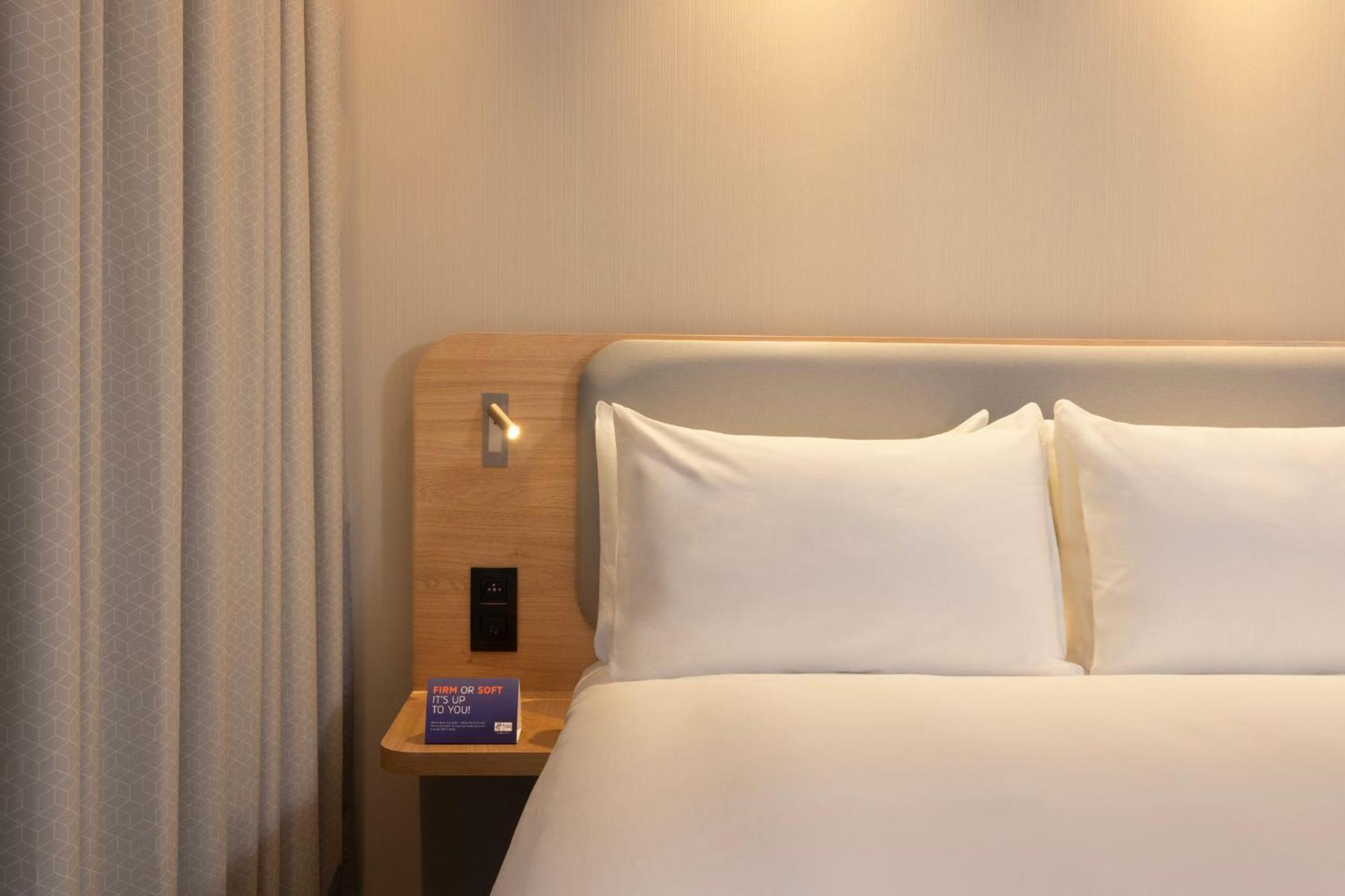 Express Brussels - Airport By Ihg Hotel *
