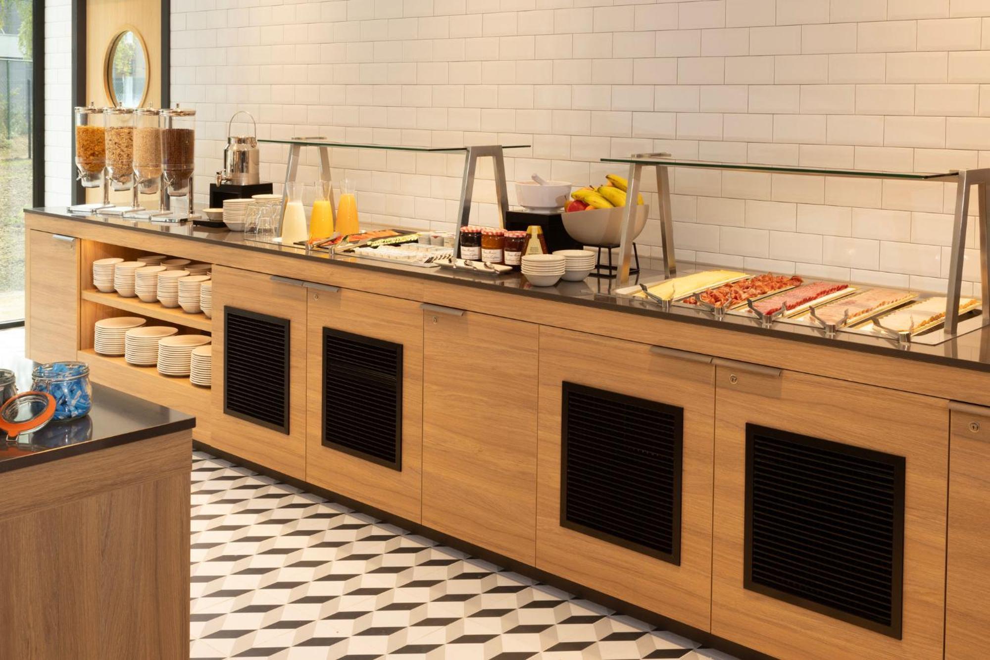 Hotel Express Brussels - Airport By Ihg