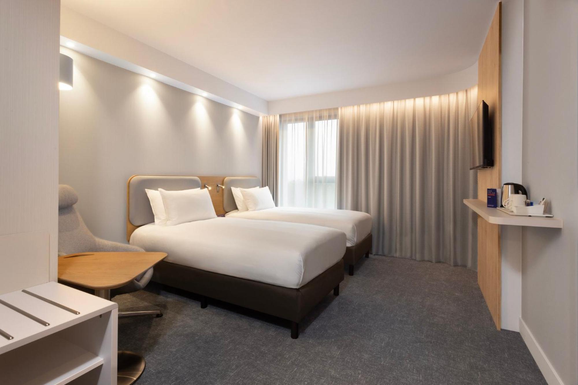 Express Brussels - Airport By Ihg Hotel *