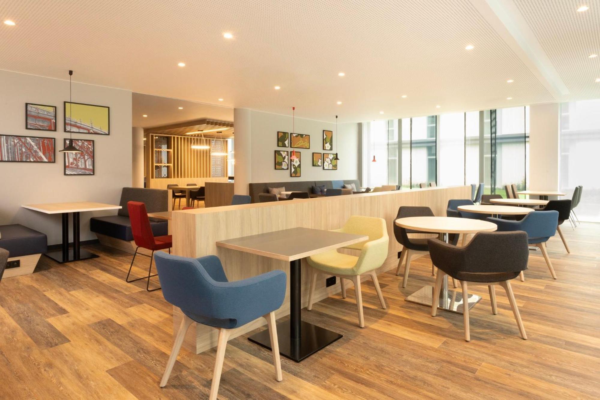Express Brussels - Airport By Ihg Hotel
