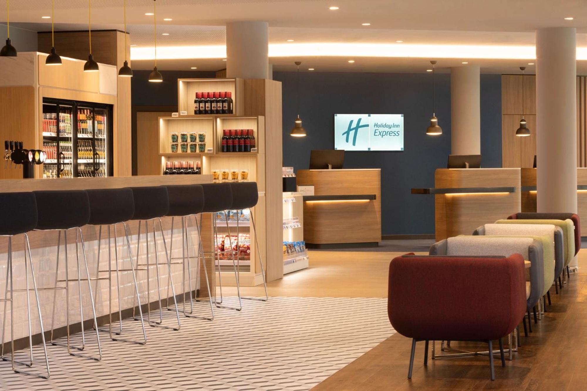 Express Brussels - Airport By Ihg Hotel *