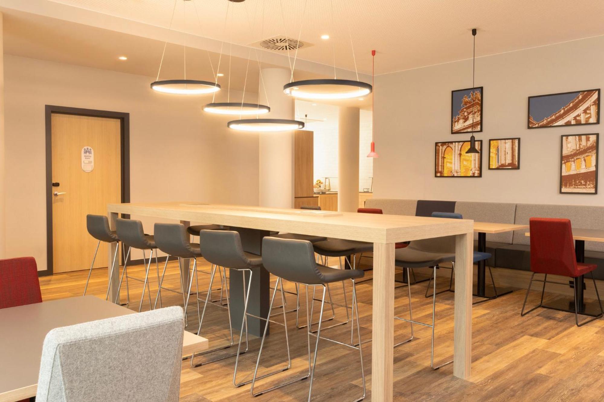 Hotel Express Brussels - Airport By Ihg *